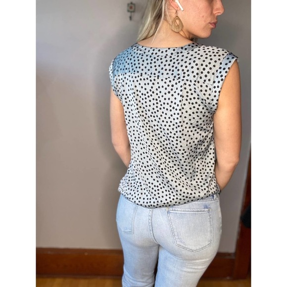 Ann Taylor Egg Shell Blue Polka Dot Sleeveless Blouse - Picture 3 of 6